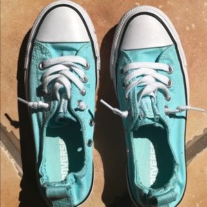 Converse tennis shoes